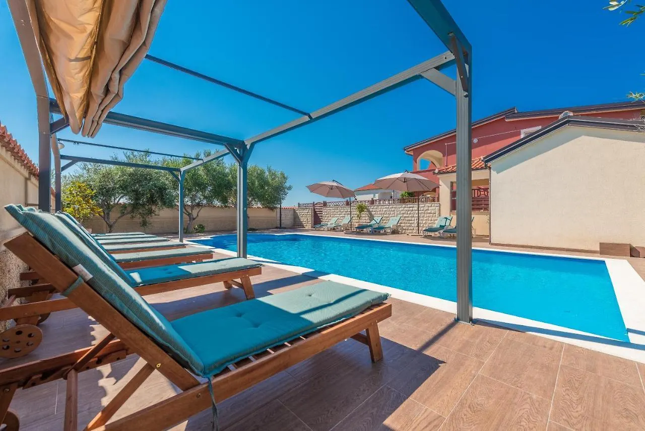 Kaktus Apartment Vir Croatia
